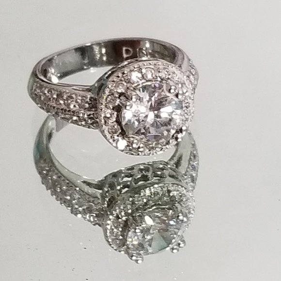 Jewelry - Round simulated diamond palladium stamped ring